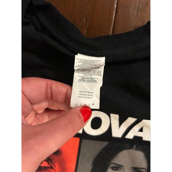 Demi Lovato Tell Me You Love Me T-Shirt - Picture 2 of 2